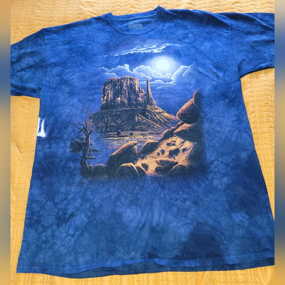 *Rare* The Mountain ~ Devils Tower T-Shirt